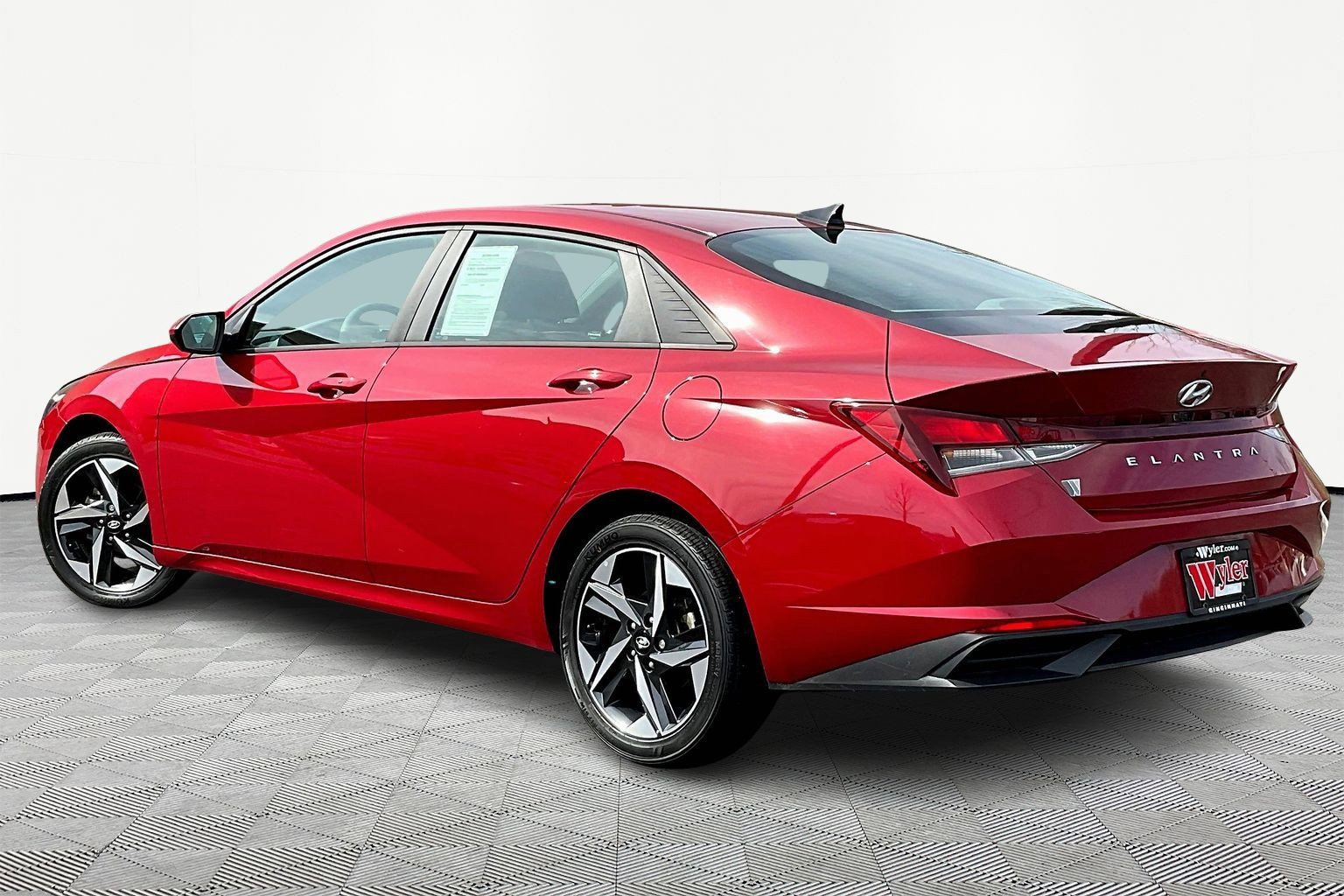 Certified 2023 Hyundai Elantra SEL w/ Convenience Package FWD image 4