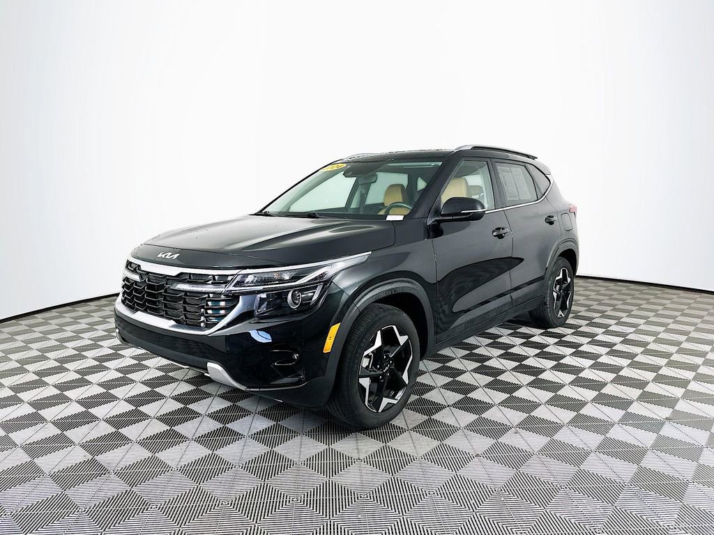 Used 2024 Kia Seltos EX image 5