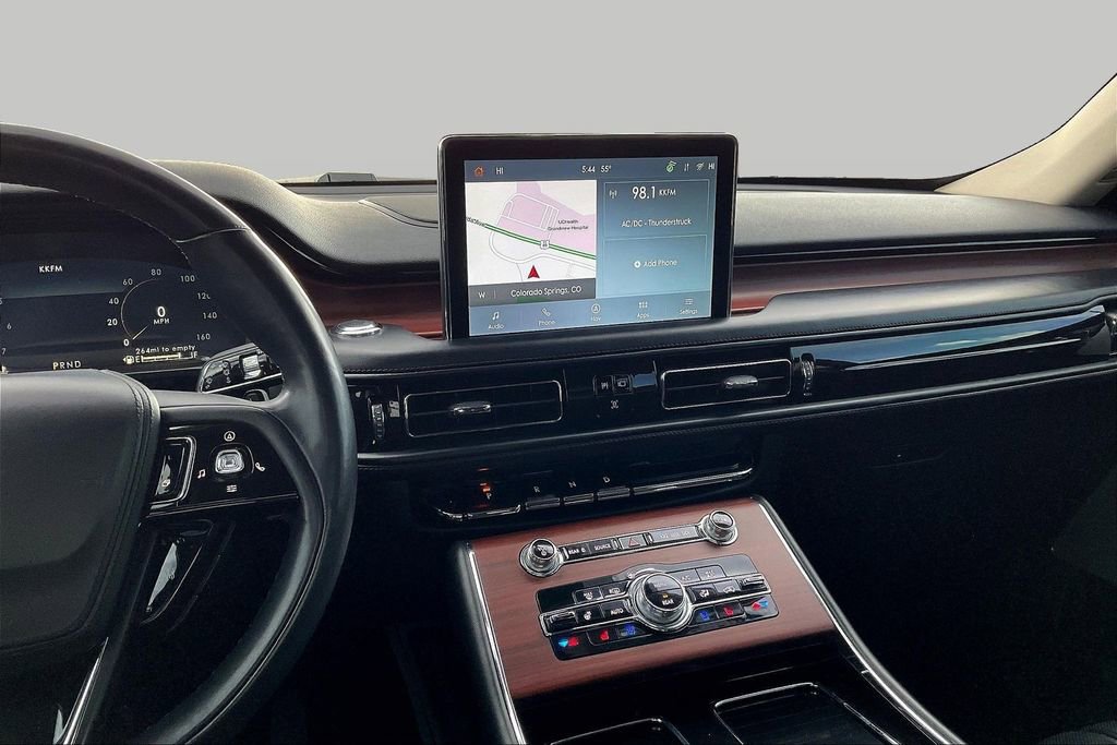 Used 2022 Lincoln Aviator Reserve w/ Equipment Group 201A AWD/4WD image 9
