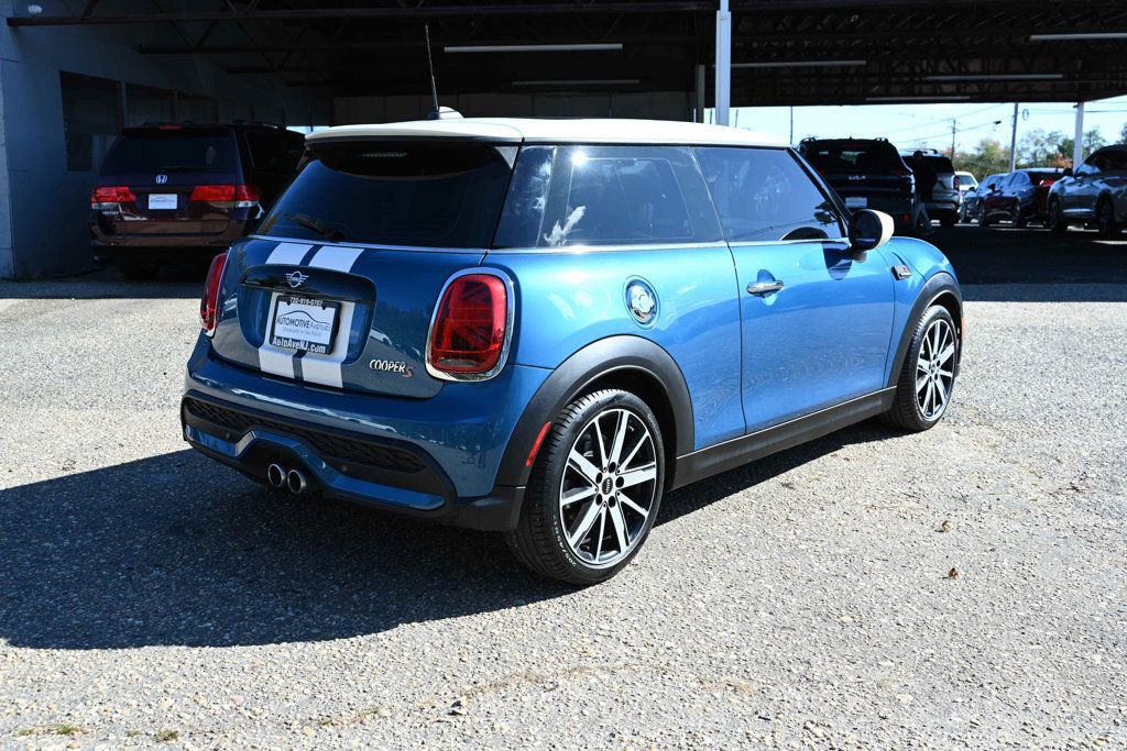 Used 2023 MINI Cooper S w/ Signature Upholstery Package image 5