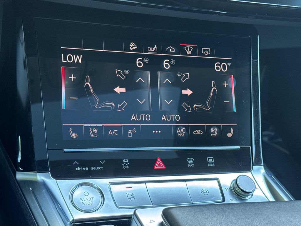 Used 2019 Audi e-tron Prestige w/ Prestige Package AWD/4WD image 27