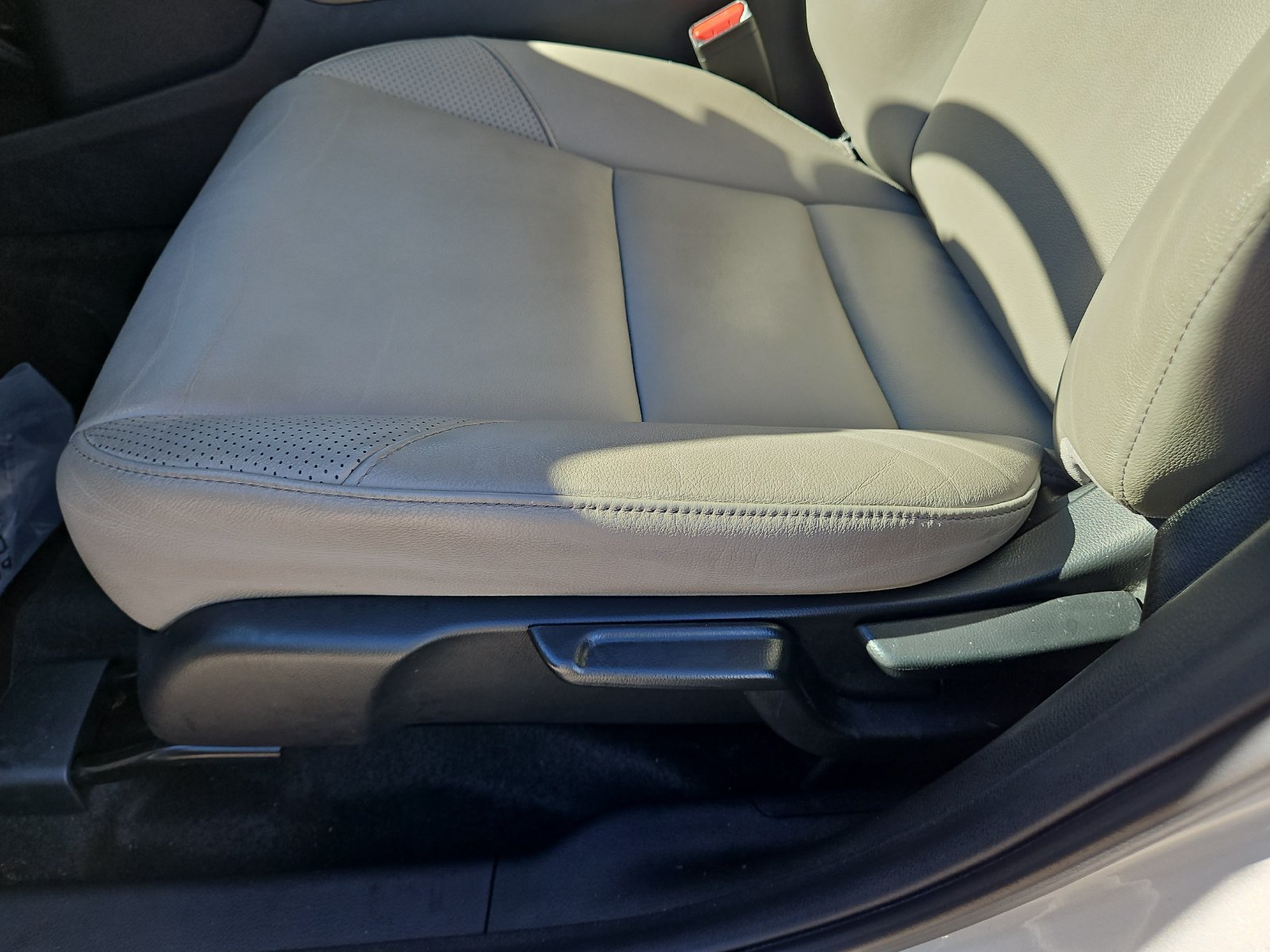 Used 2016 Honda HR-V EX-L image 16