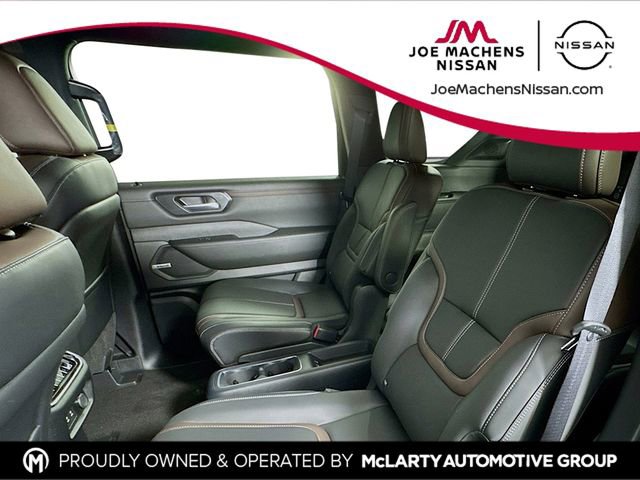 New 2026 Nissan Armada SL w/ Captain's Chari Seat Package AWD/4WD image 24