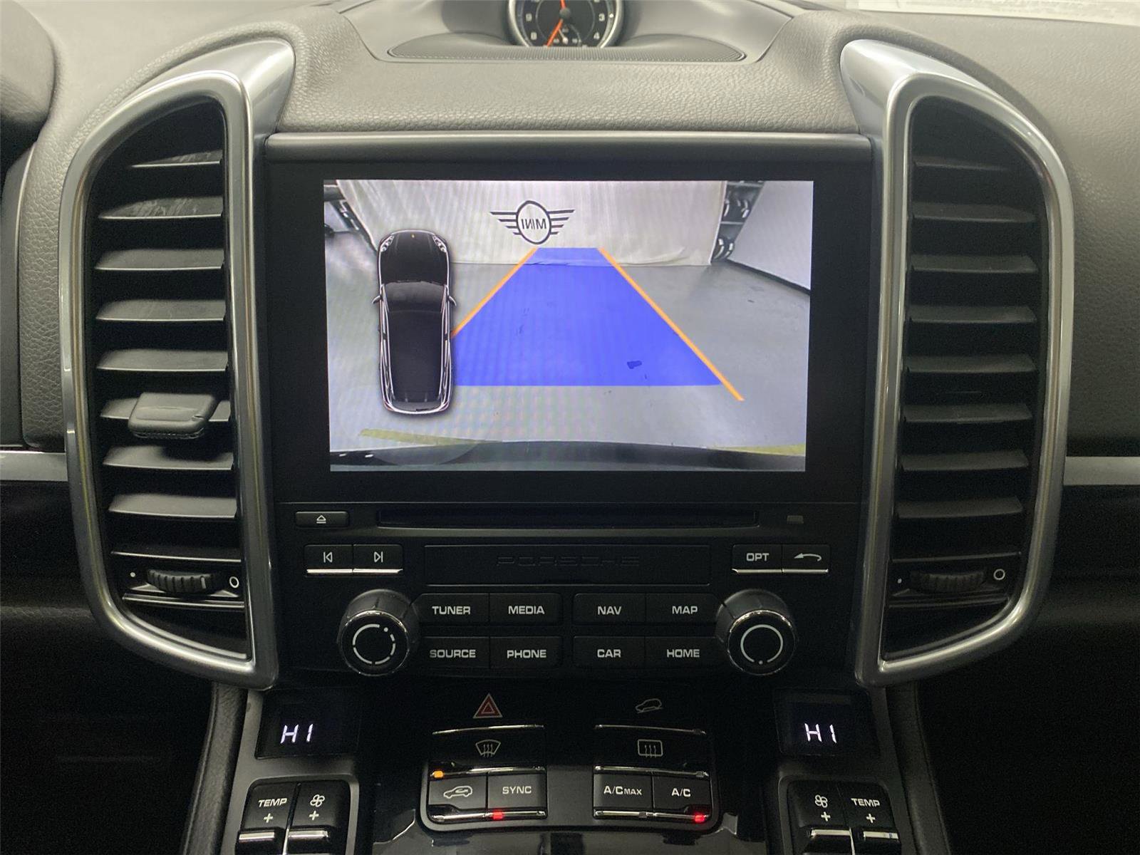 Used 2018 Porsche Cayenne image 28