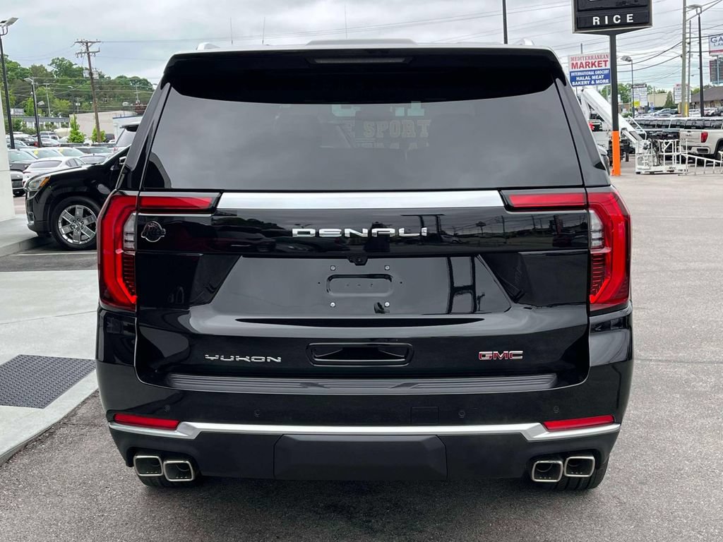 New 2026 GMC Yukon XL Denali w/ Sun & Power Step Package AWD/4WD image 4