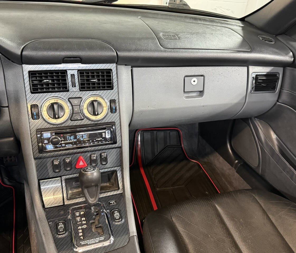 Used 1999 Mercedes-Benz SLK 230 image 17