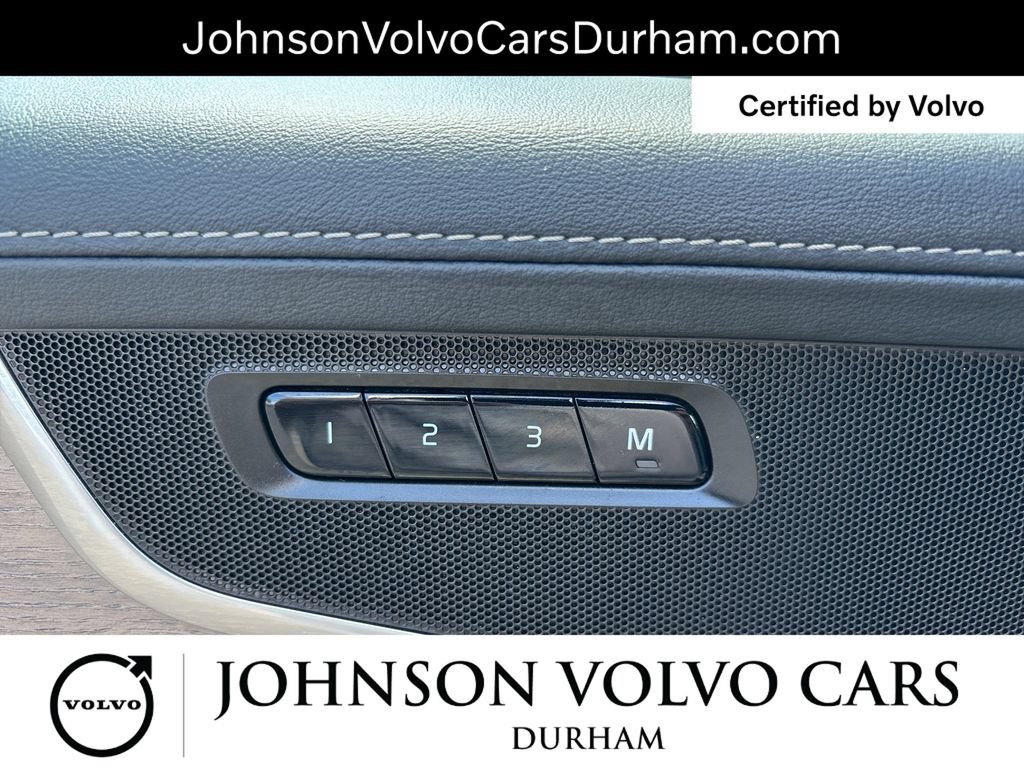 Certified 2025 Volvo XC90 B5 Plus AWD/4WD image 16