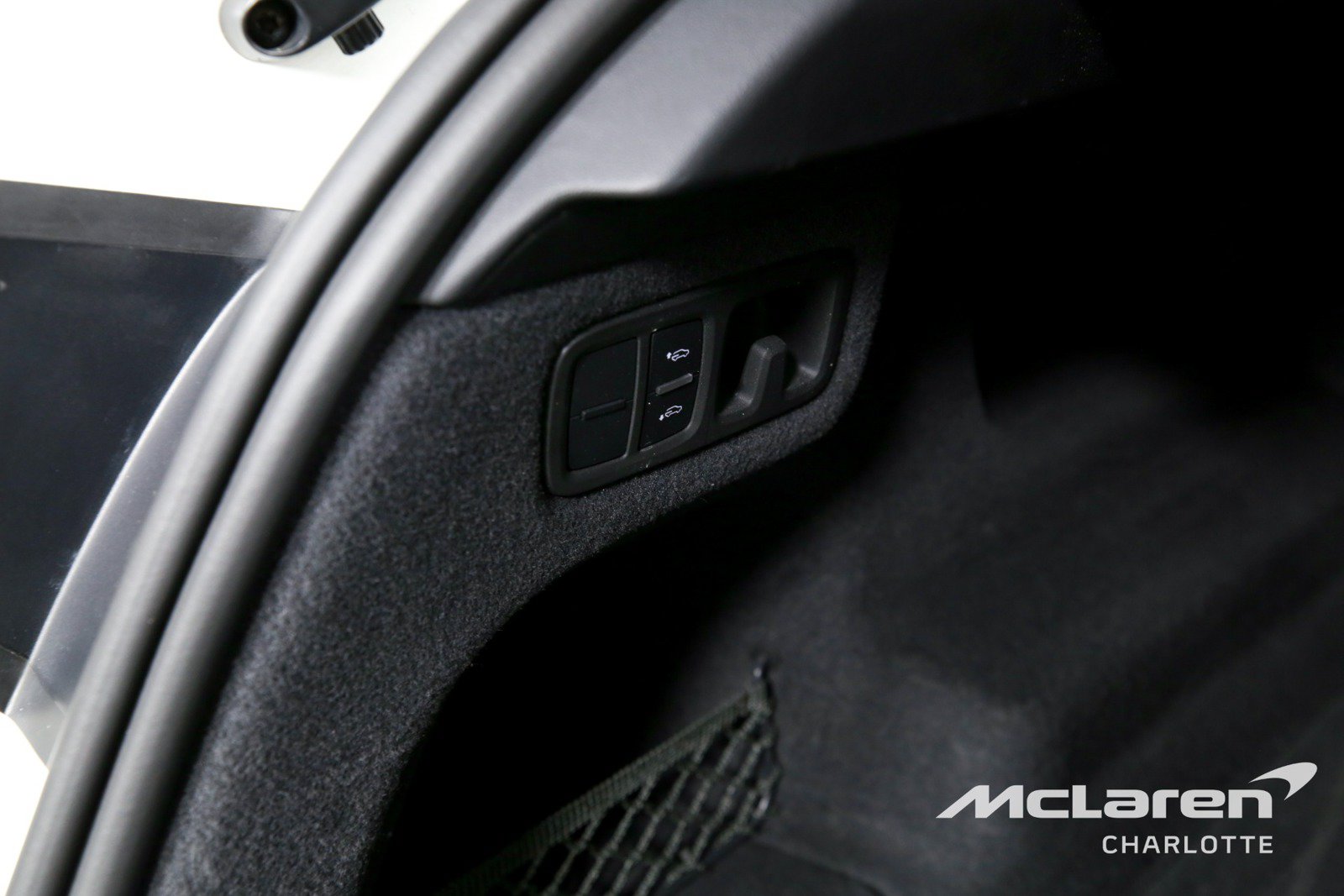 Used 2019 Lamborghini Urus AWD/4WD image 22