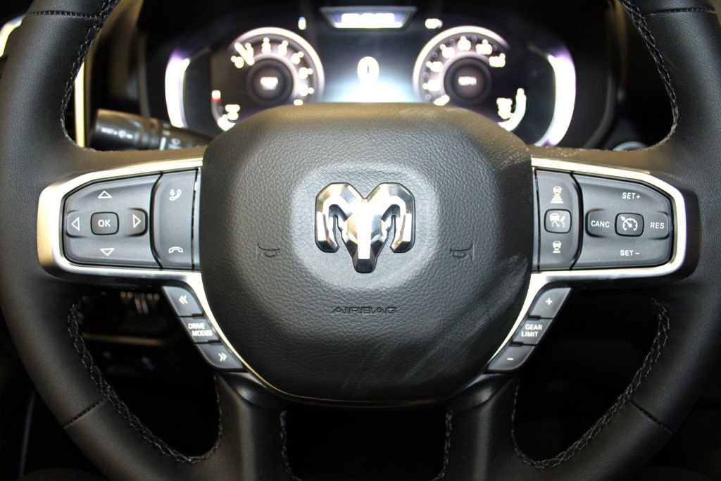 New 2026 RAM 1500 4x4 Crew Cab image 11