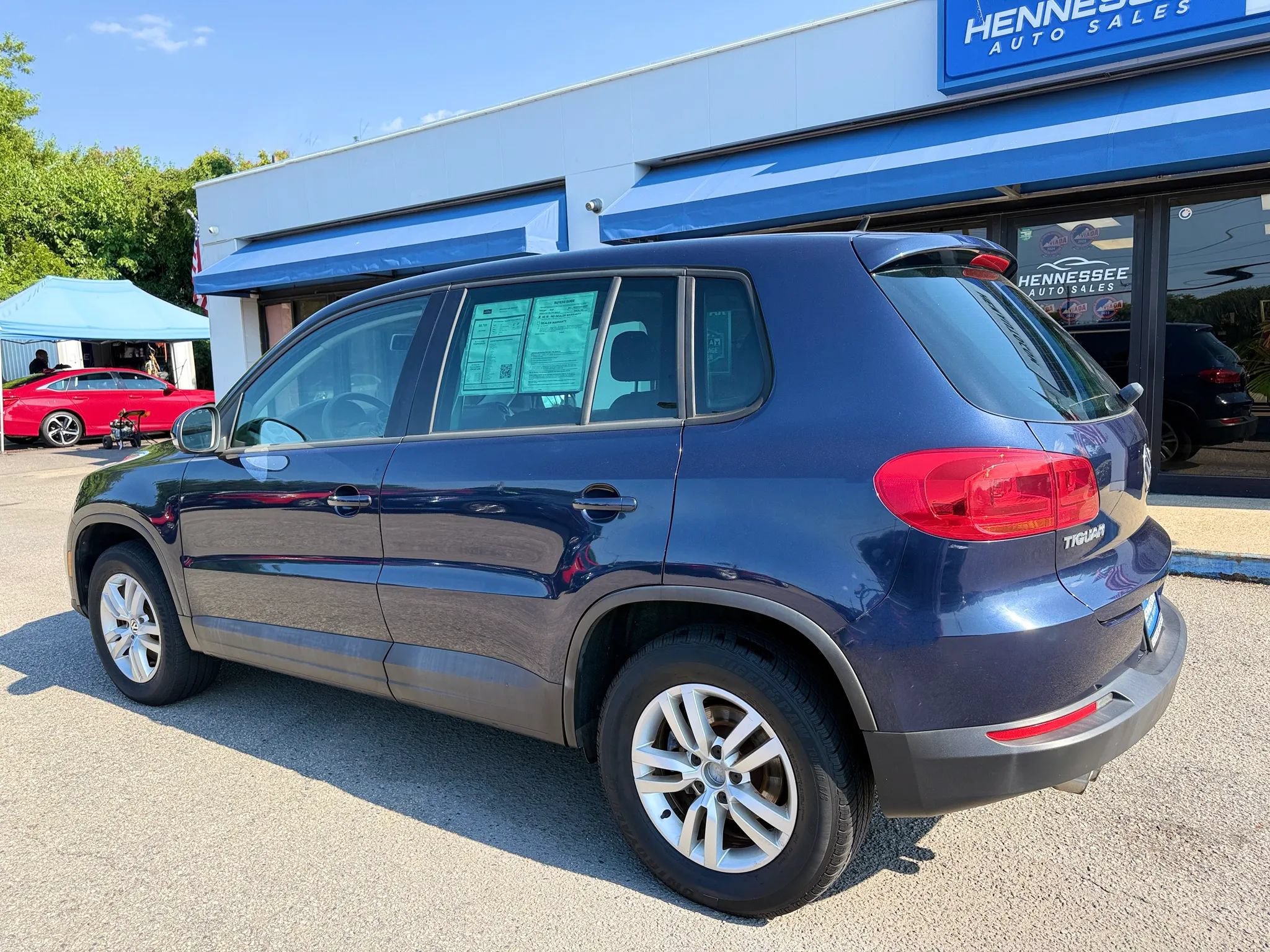 Used 2012 Volkswagen Tiguan LE FWD image 12