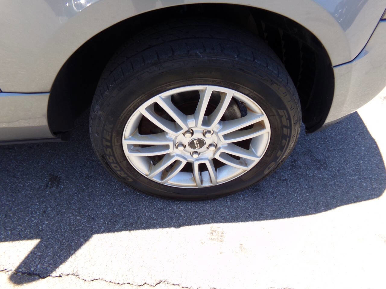 Used 2012 Land Rover Range Rover HSE image 40