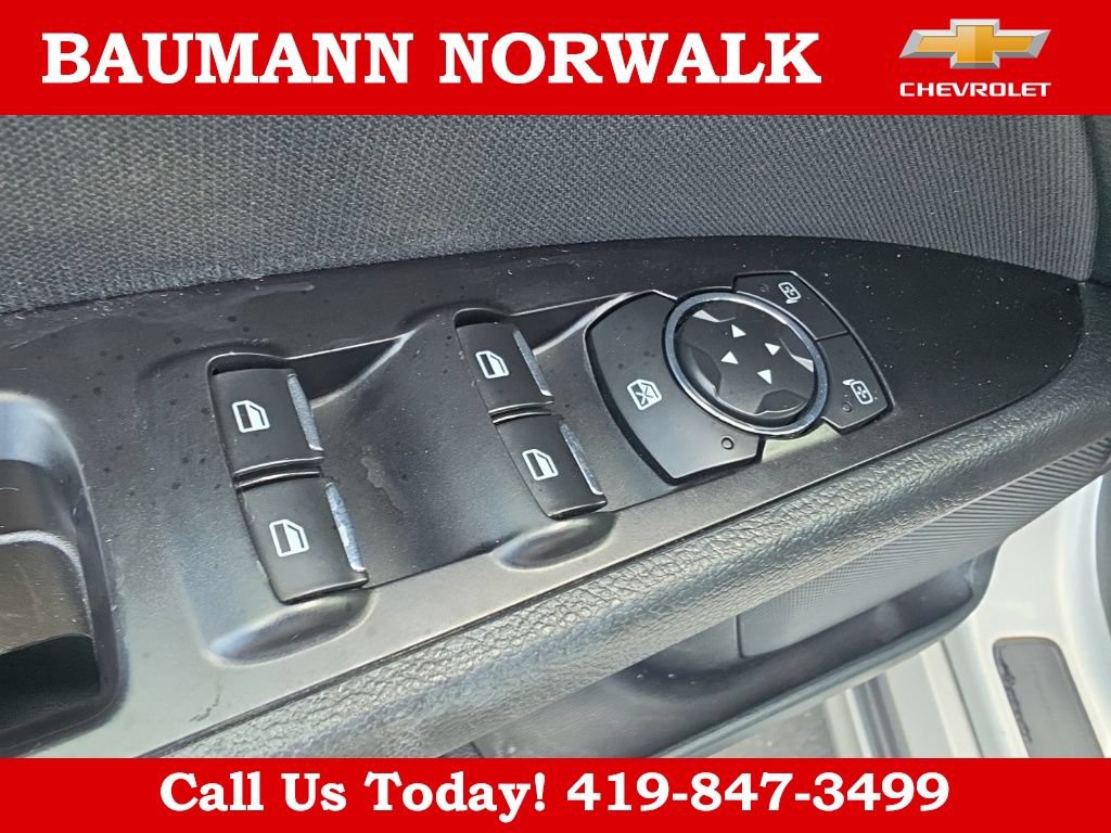 Used 2017 Ford Fusion SE w/ Fusion SE Technology Package FWD image 29
