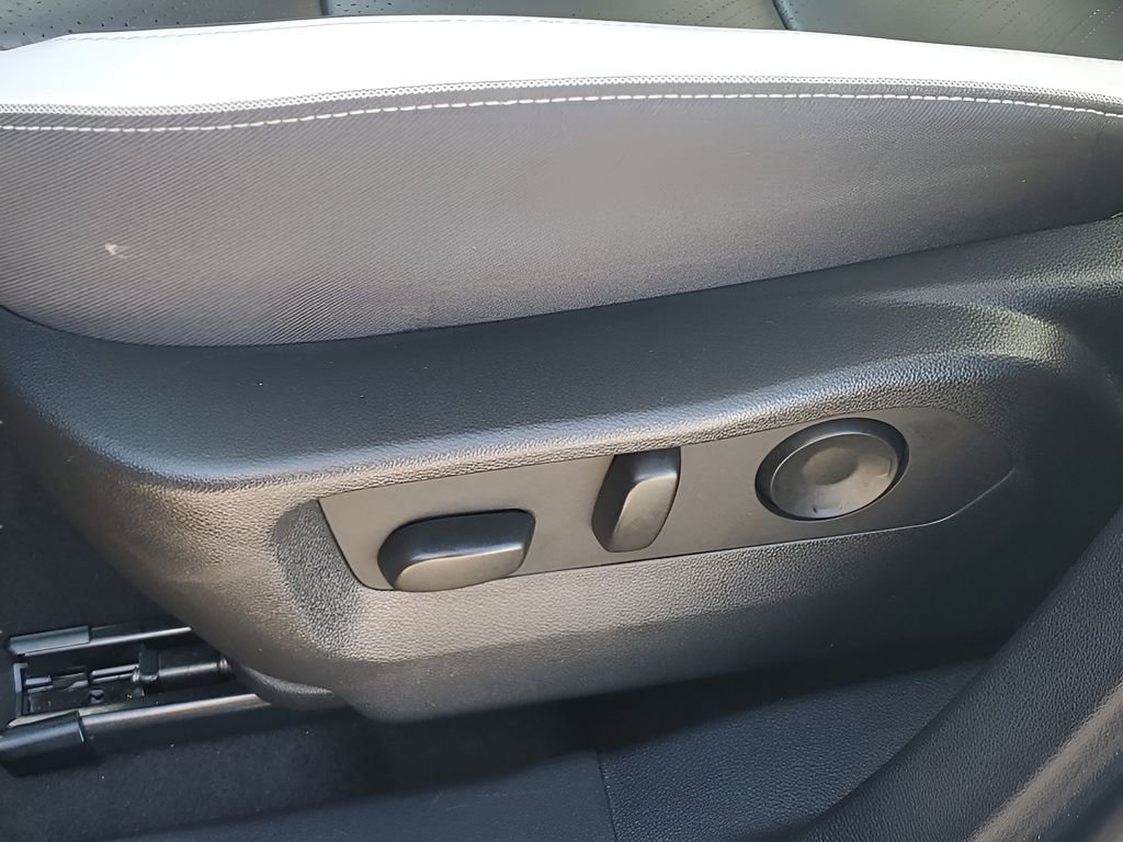 Used 2025 Buick Envision Sport Touring AWD/4WD image 24