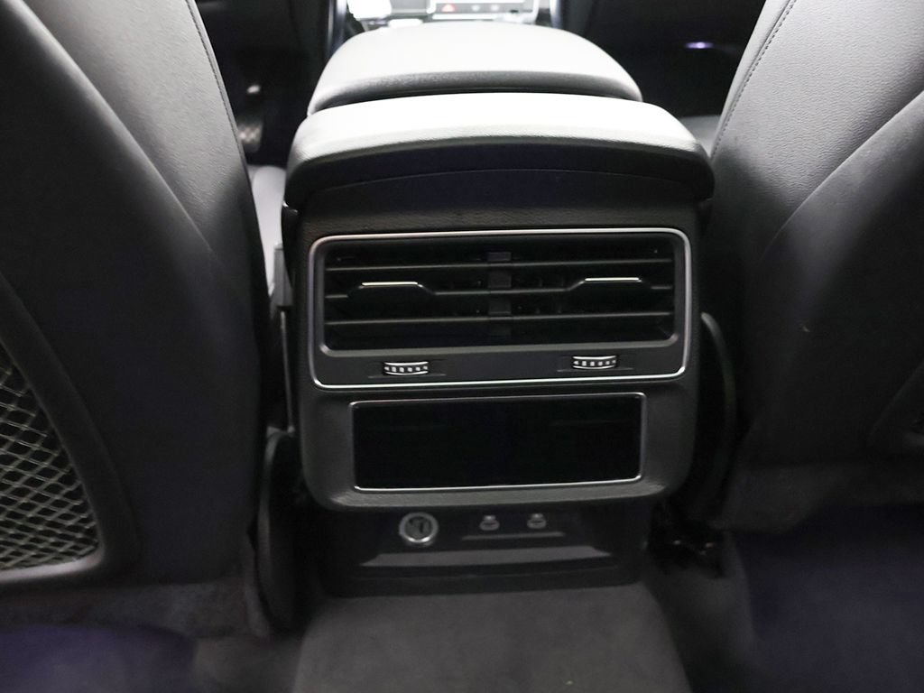 Used 2023 Audi Q7 2.0T Premium Plus w/ Premium Plus Package AWD/4WD image 39