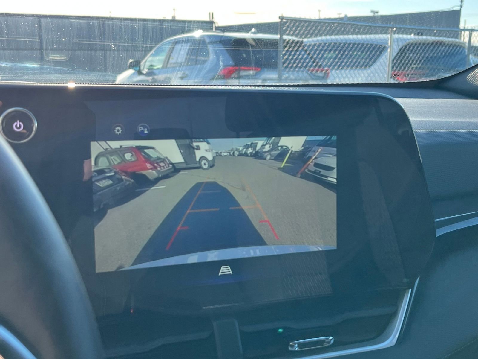 Used 2025 Chevrolet Equinox LT image 17