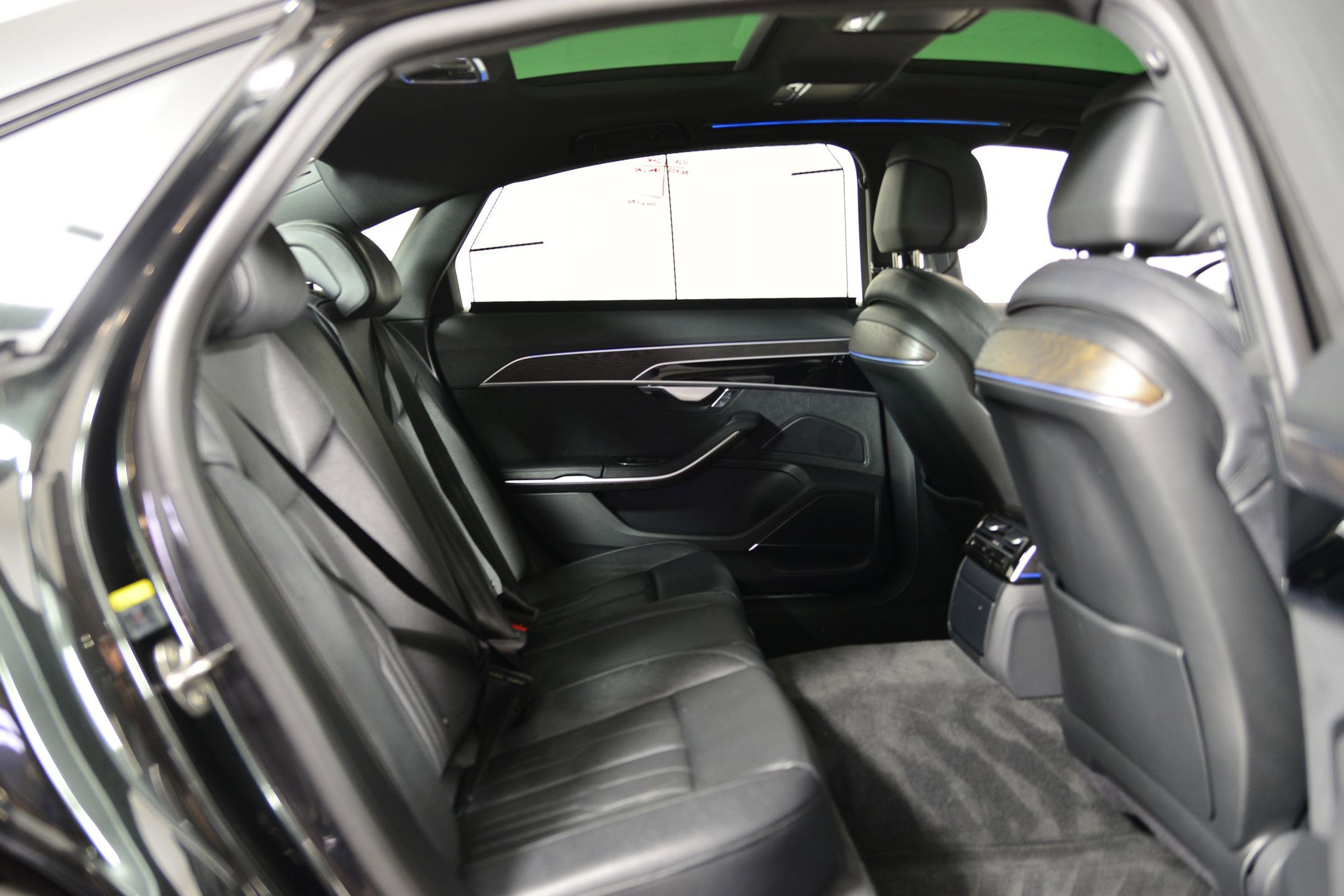 Used 2022 Audi A8 L 3.0T image 21