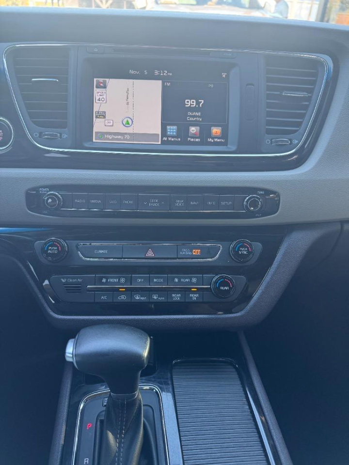 Used 2018 Kia Sedona SX Limited FWD image 6