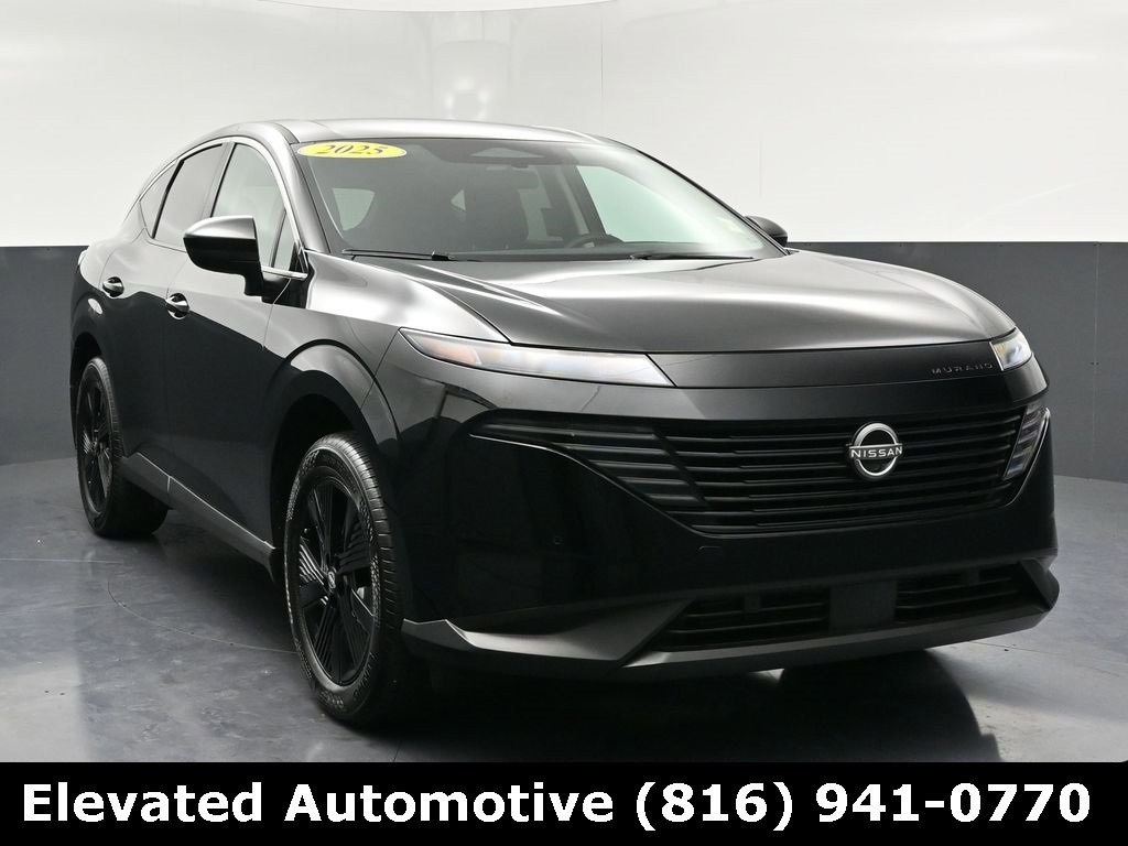 Used 2025 Nissan Murano SV image 1