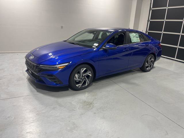 New 2026 Hyundai Elantra Limited w/ Cargo Package image 3