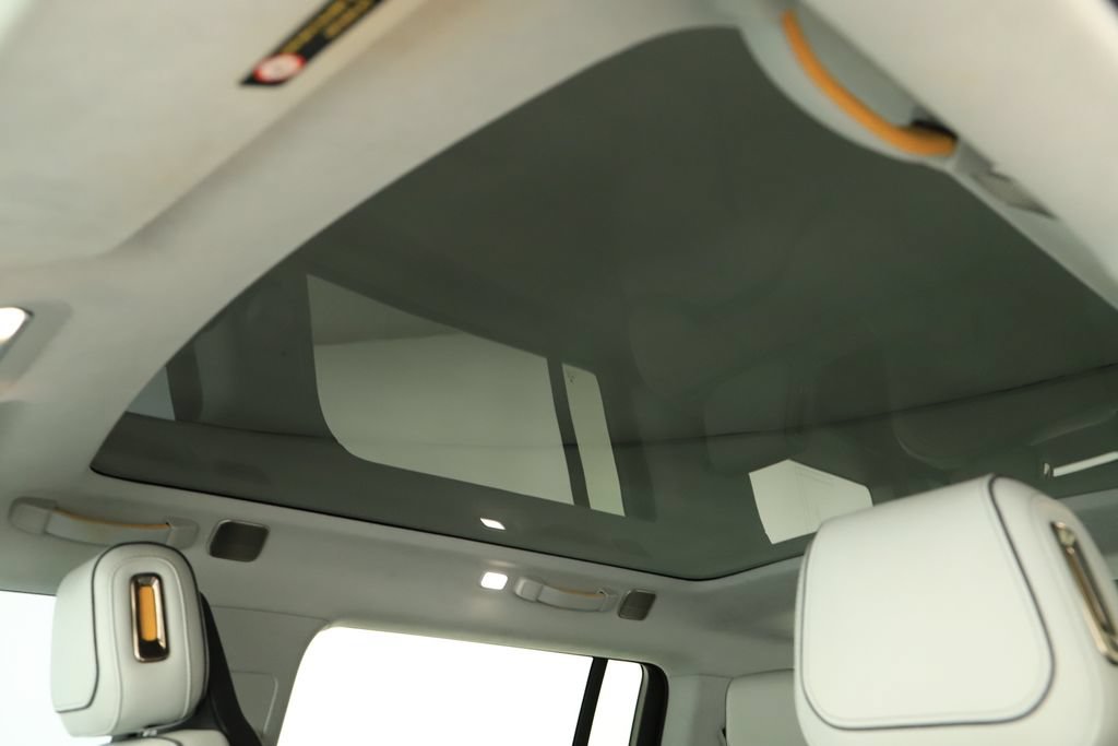 Used 2024 Rivian R1S Adventure AWD/4WD image 26