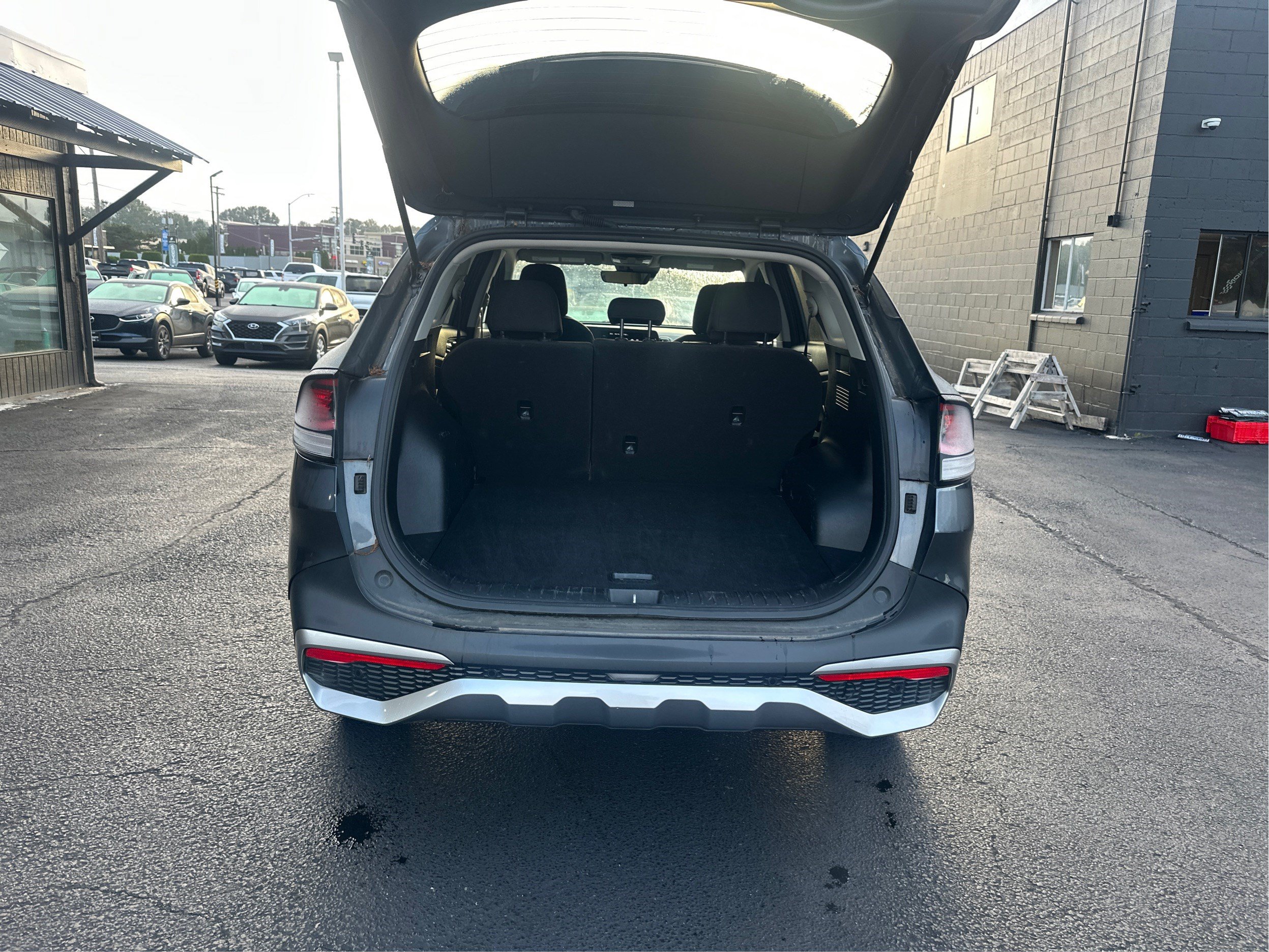 Used 2023 Kia Sportage LX AWD/4WD image 11
