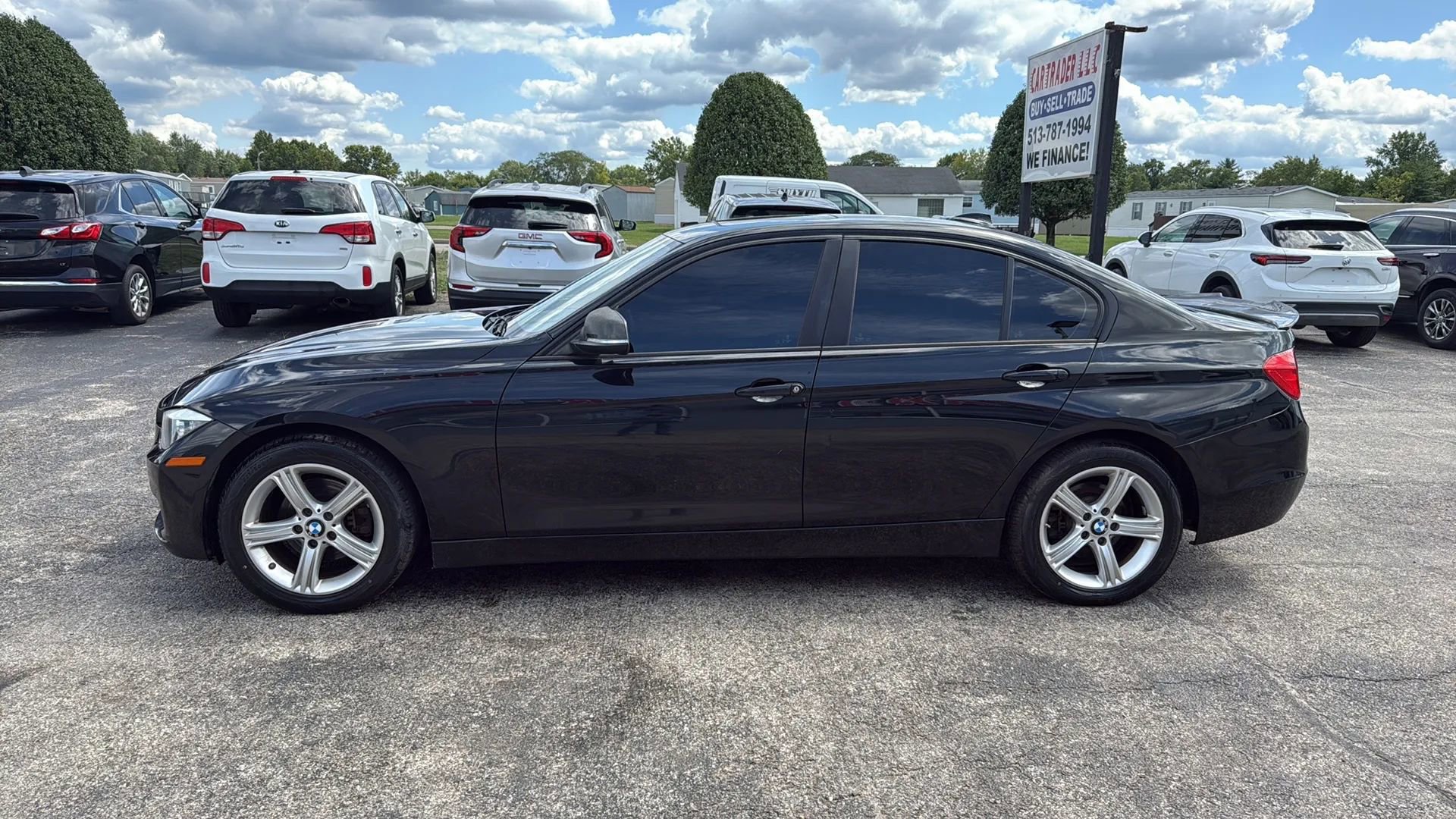 Used 2015 BMW 320i xDrive Sedan AWD/4WD image 2