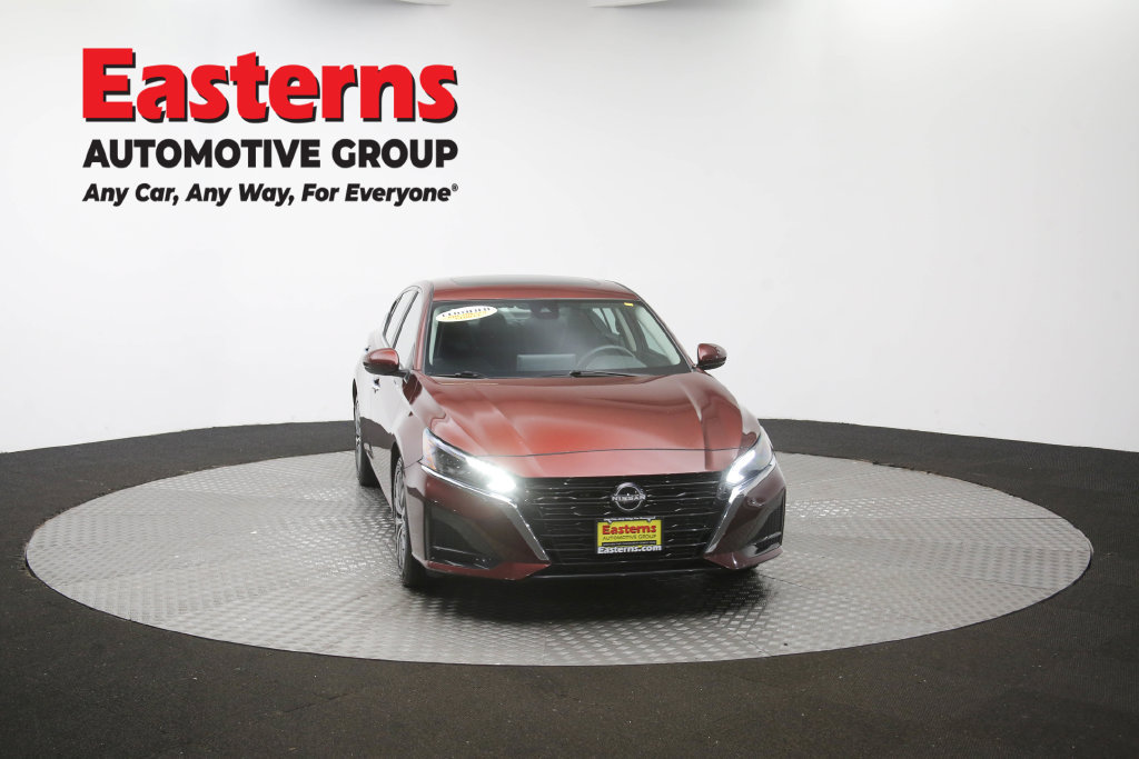 Used 2023 Nissan Altima 2.5 SV w/ SV Premium Package FWD image 56