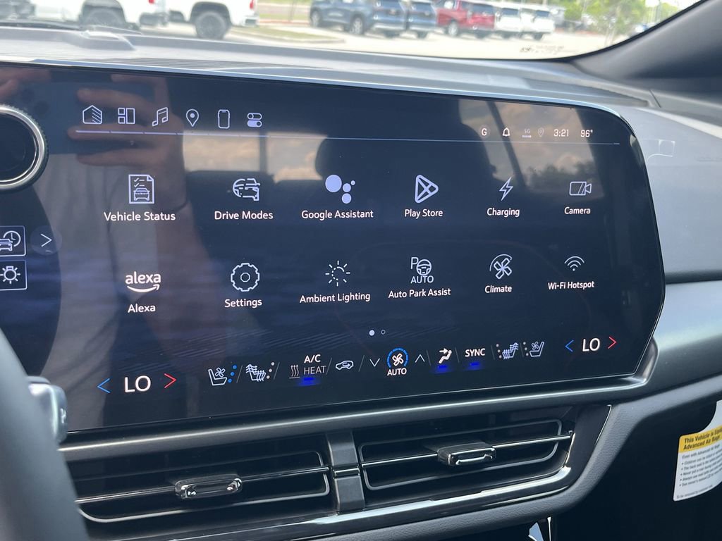 New 2025 Chevrolet Equinox EV RS image 16