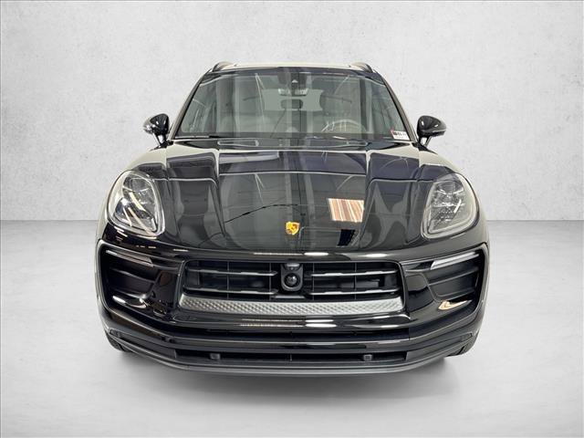Used 2026 Porsche Macan AWD/4WD image 6