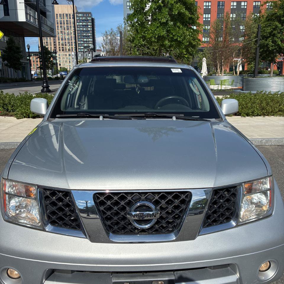 Used 2007 Nissan Pathfinder LE w/ LE Navigation Pkg AWD/4WD image 9