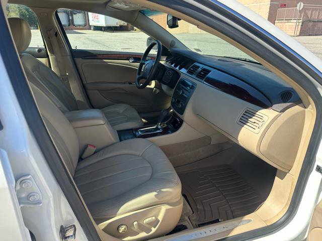Used 2009 Buick Lucerne CXL FWD image 18