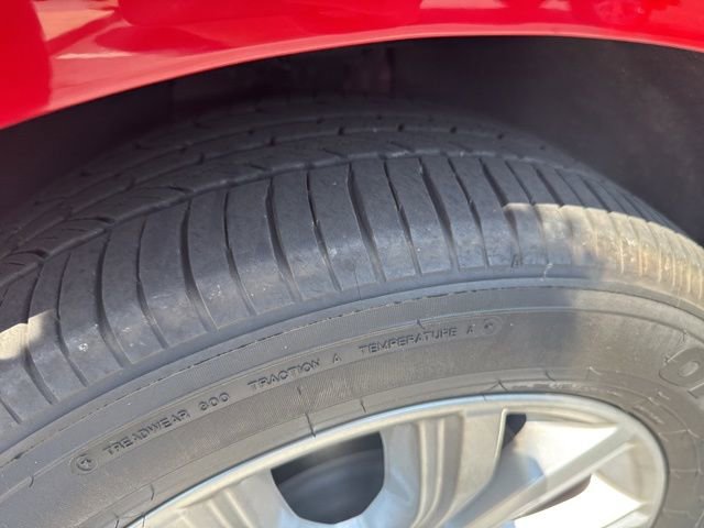 Used 2021 Ford Edge Titanium w/ Class II Trailer Tow Package image 12