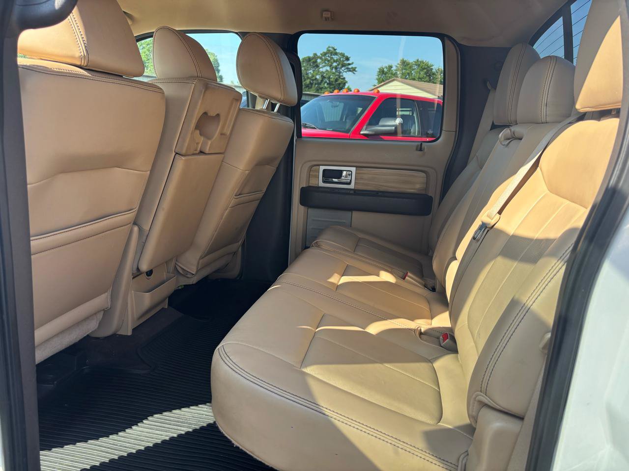 Used 2011 Ford F150 Lariat w/ Lariat Chrome Pkg RWD image 12