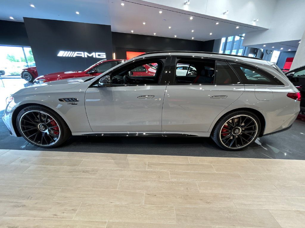 New 2027 Mercedes-Benz E 53 AMG e 4MATIC Wagon image 3