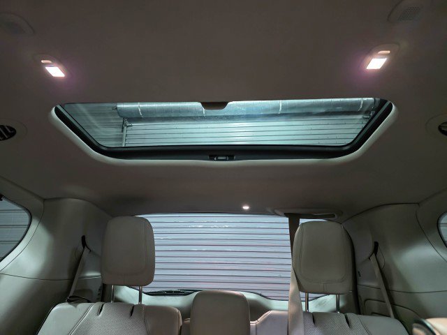 Used 2021 Chrysler Pacifica Limited image 22