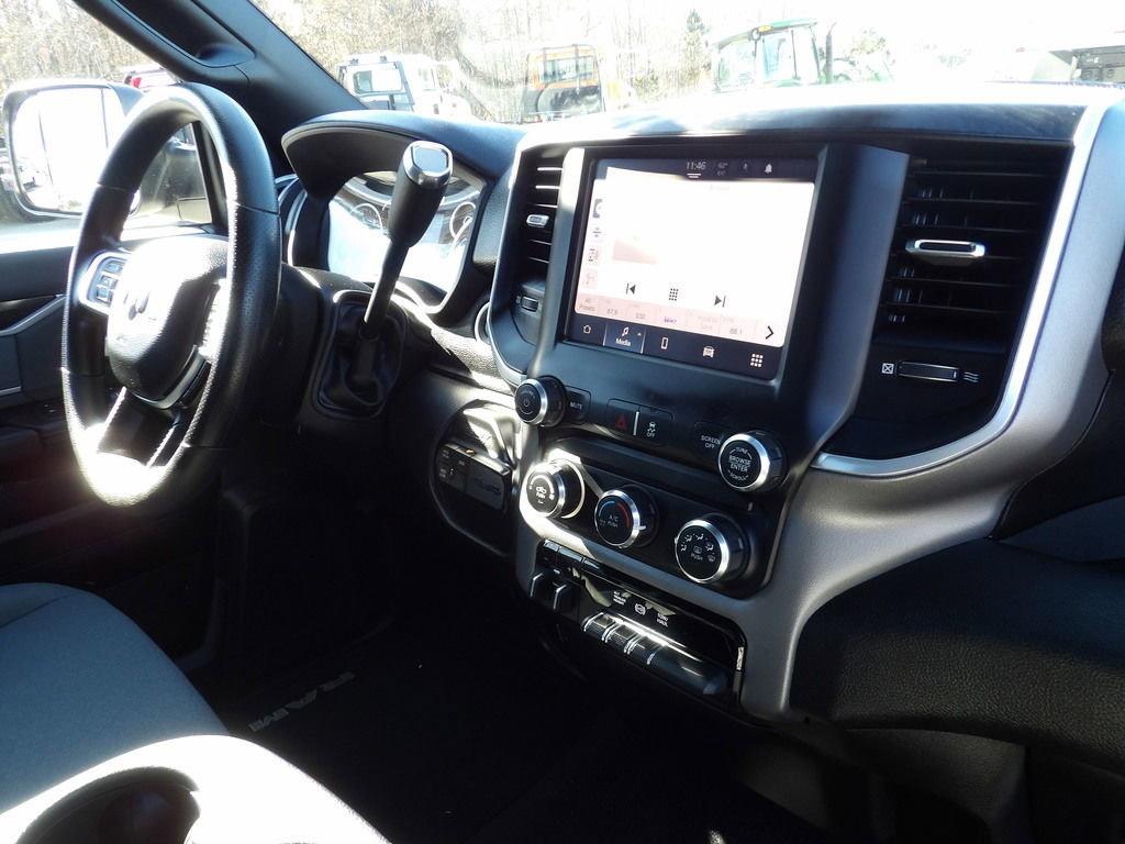 Used 2022 RAM 3500 Big Horn AWD/4WD image 26