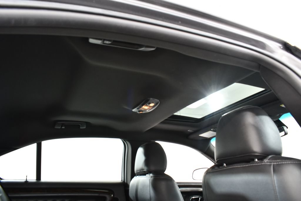 Used 2013 Ford Taurus Limited FWD image 18