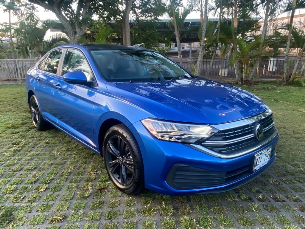 Used 2024 Volkswagen Jetta SE