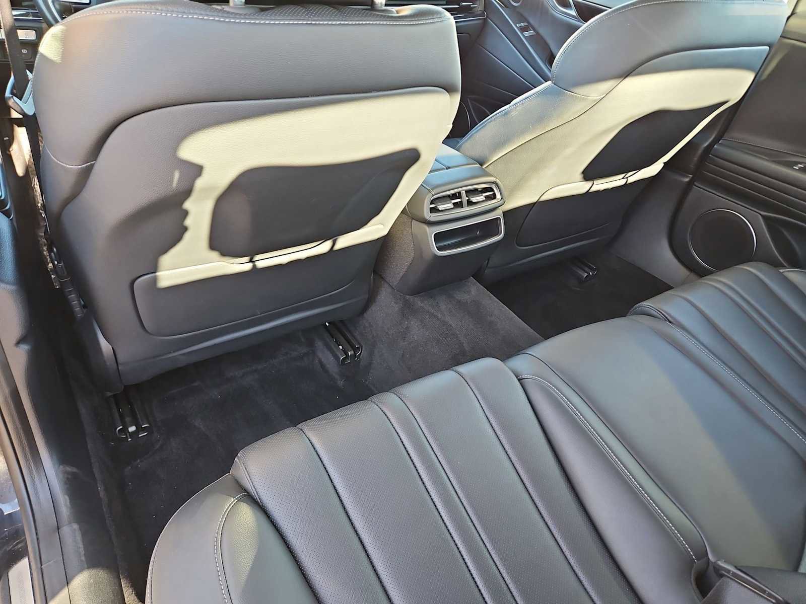 Used 2023 Genesis G80 2.5T image 17