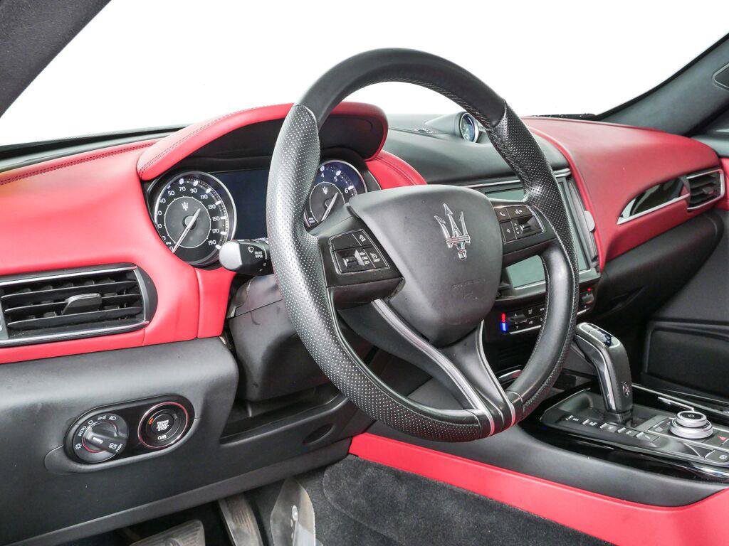 Used 2022 Maserati Levante Modena AWD/4WD image 4