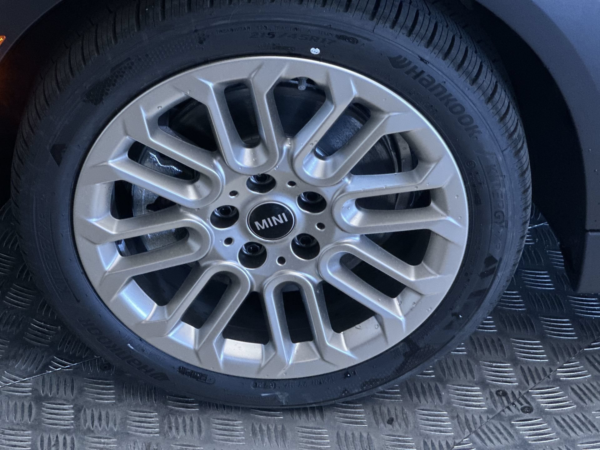 New 2026 MINI Cooper 2-Door Hardtop FWD image 25