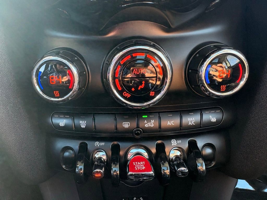 Used 2015 MINI Cooper 2-Door Hardtop image 22