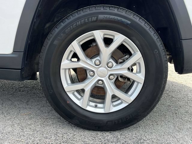 Used 2023 Jeep Grand Cherokee Limited AWD/4WD image 11
