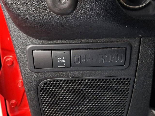 Used 2015 Jeep Wrangler Unlimited Sahara w/ Quick Order Package 24X AWD/4WD image 27