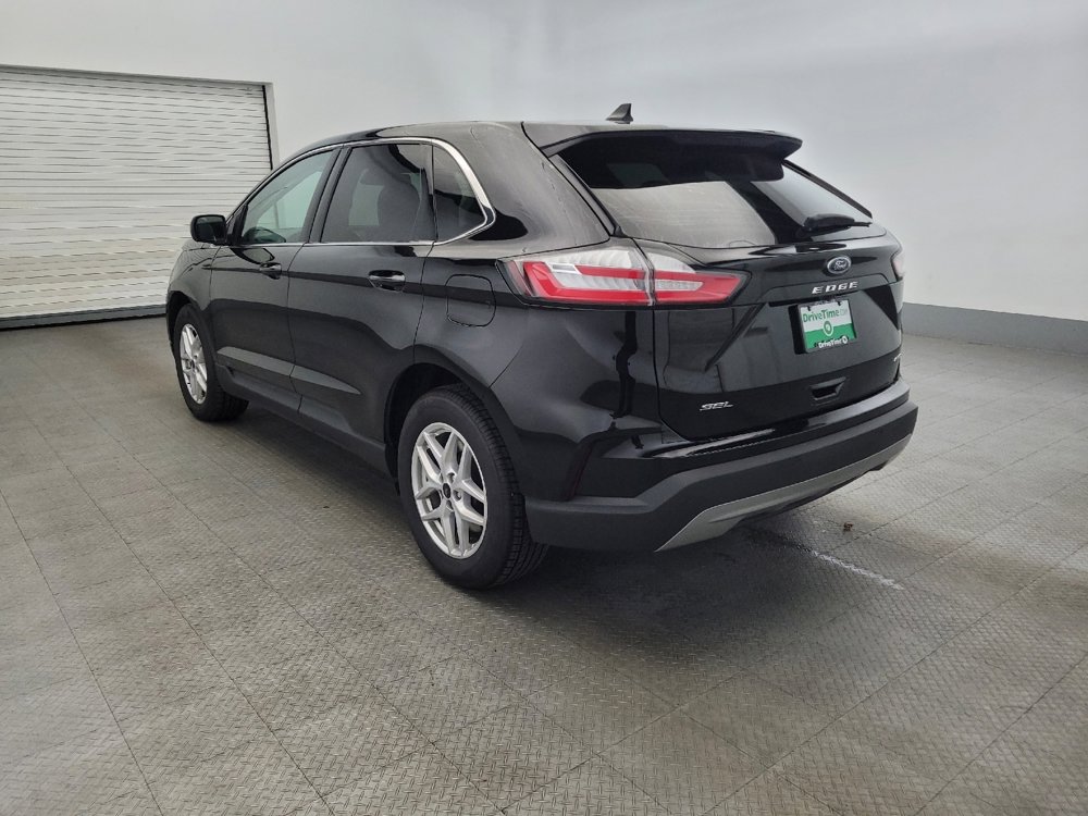 Used 2024 Ford Edge SEL image 5