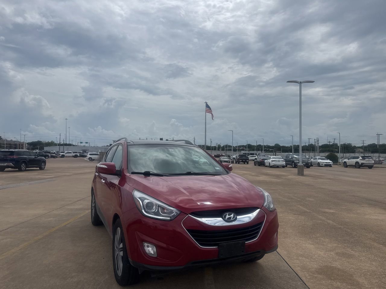 Used 2015 Hyundai Tucson Limited w/ Option Group 03 FWD image 3