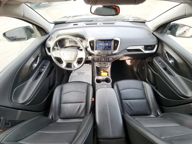 Used 2024 GMC Terrain SLT image 27