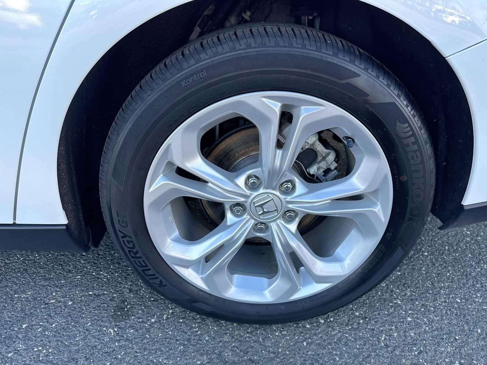 Certified 2023 Honda Accord LX image 19