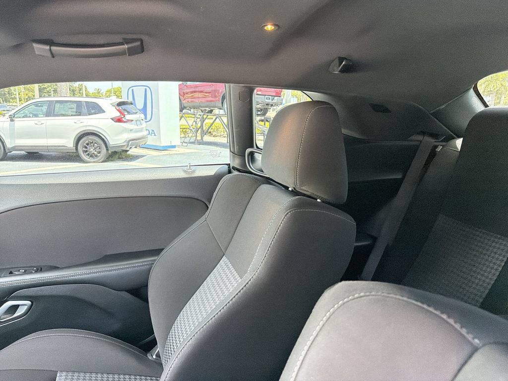Used 2022 Dodge Challenger R/T RWD image 10