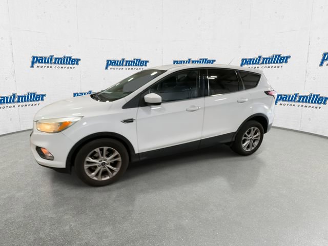 Used 2017 Ford Escape SE FWD image 5